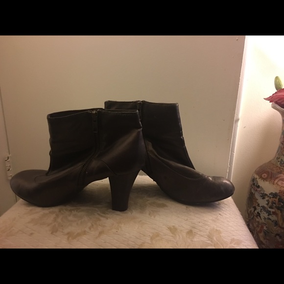 Boots - Picture 2 of 2